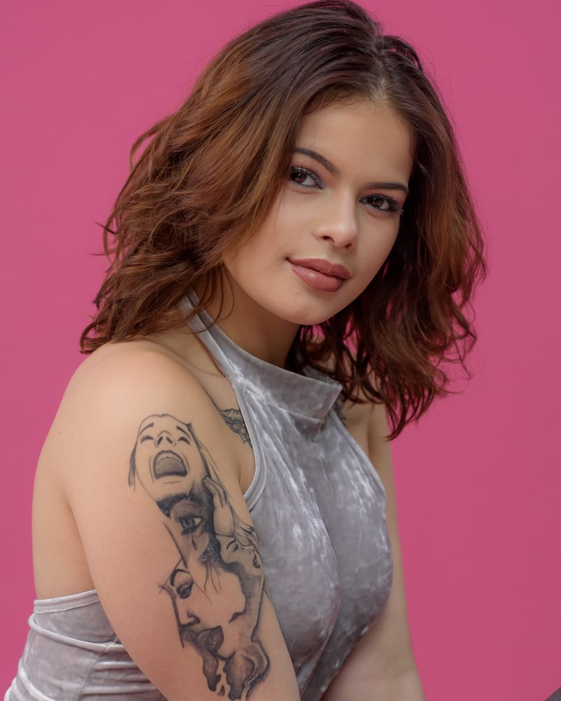 Devoni escort in Madrid