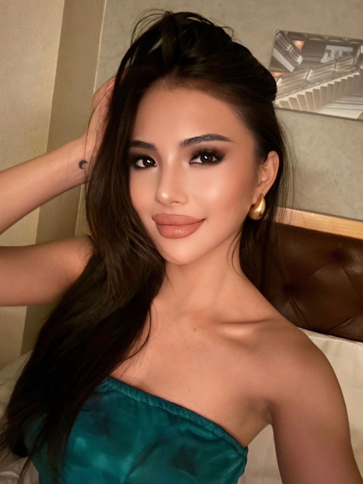 BEST FUCKMATE YUNA escort in Kuala Lumpur