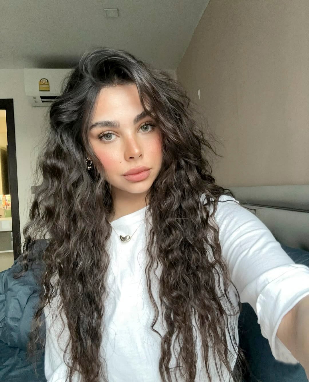 HILDI escort in Paris