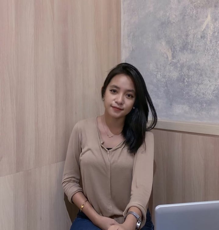 Ling escort in Jakarta