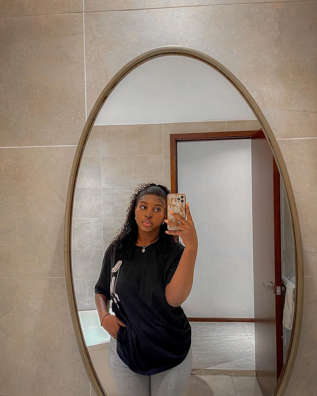 Chocolate4u escort in Abu Dhabi