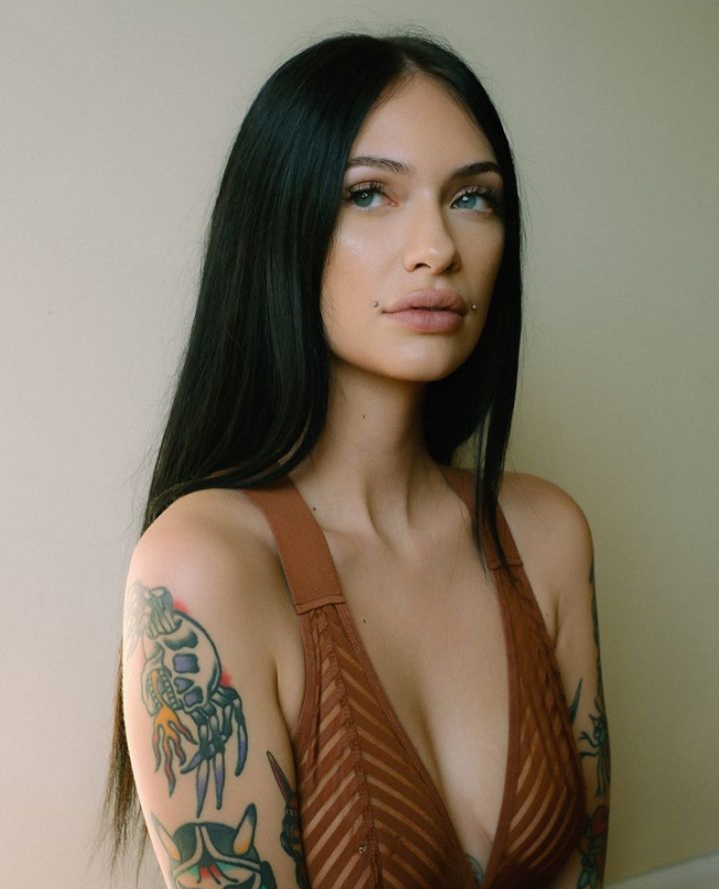 Eva escort in Venice