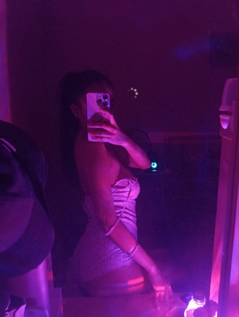 Aya Smith escort in Manila