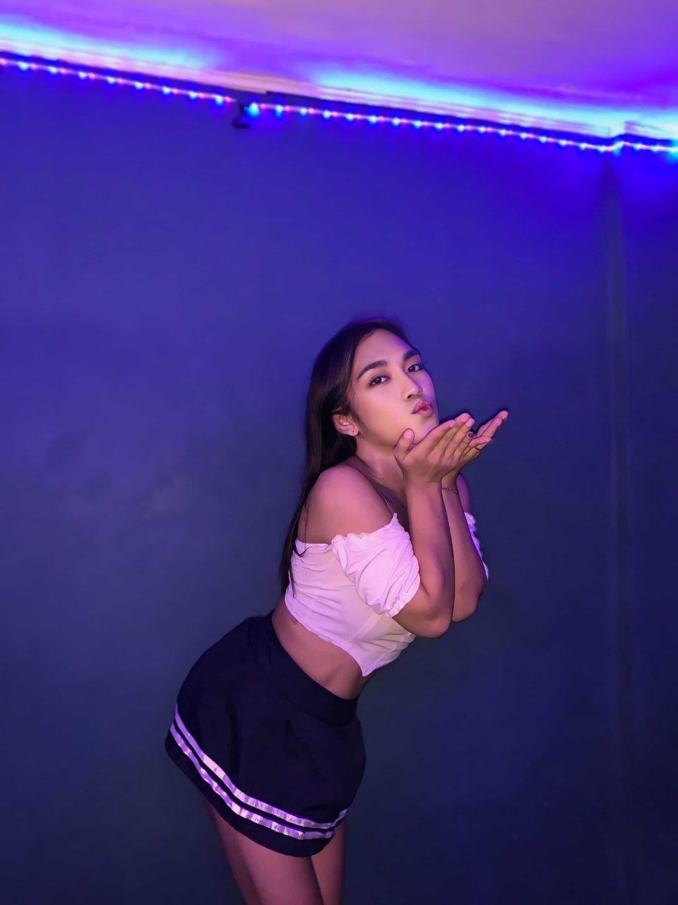 Asian naughty Mira Cam, Content, Walk escort in Manila