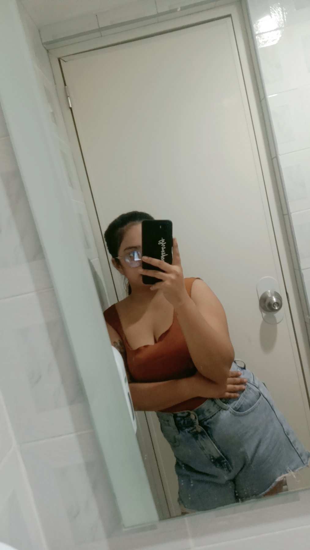 Massage Bluemooners escort in Manila
