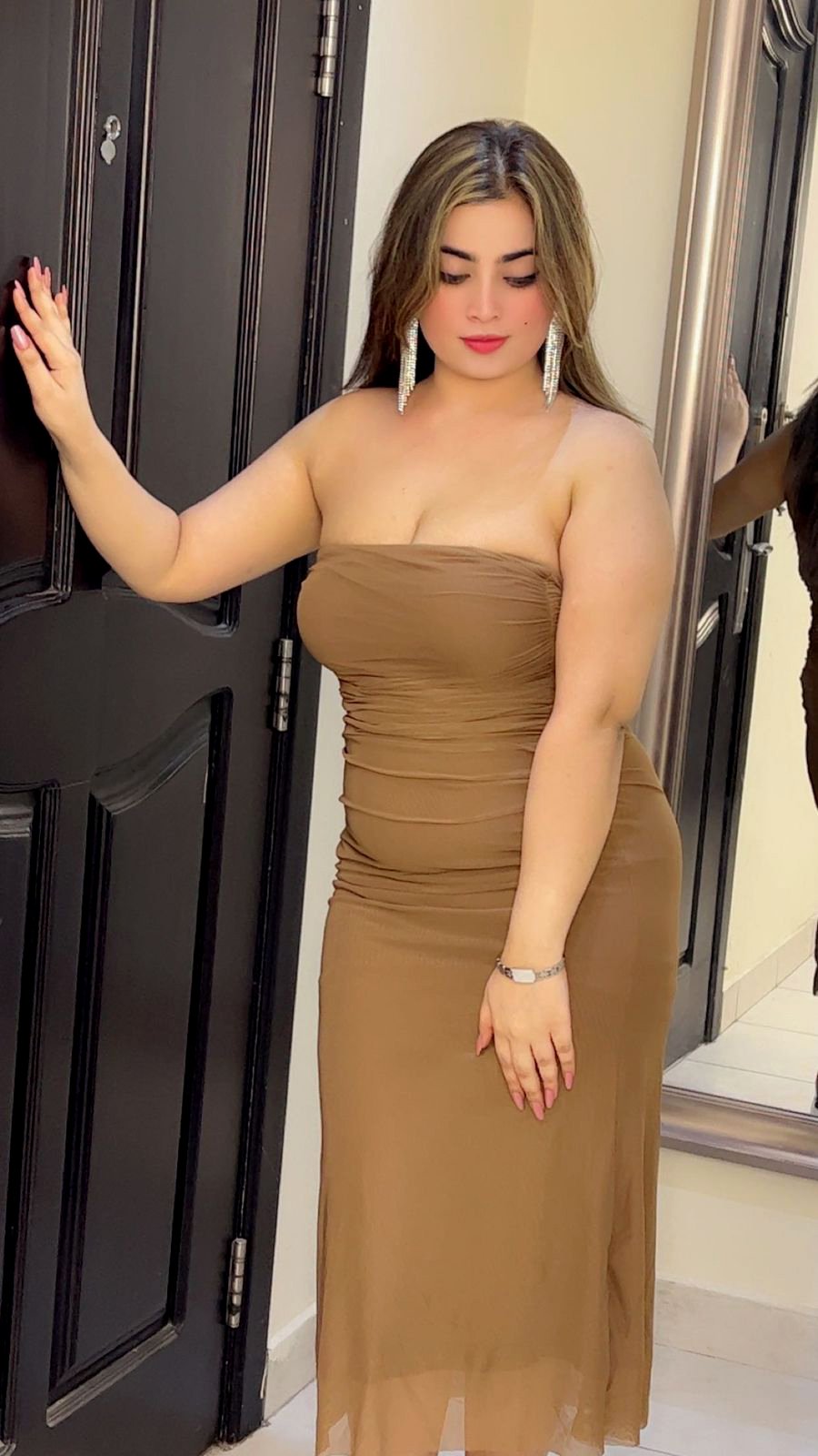 Ayesha Khan escort in Dubai