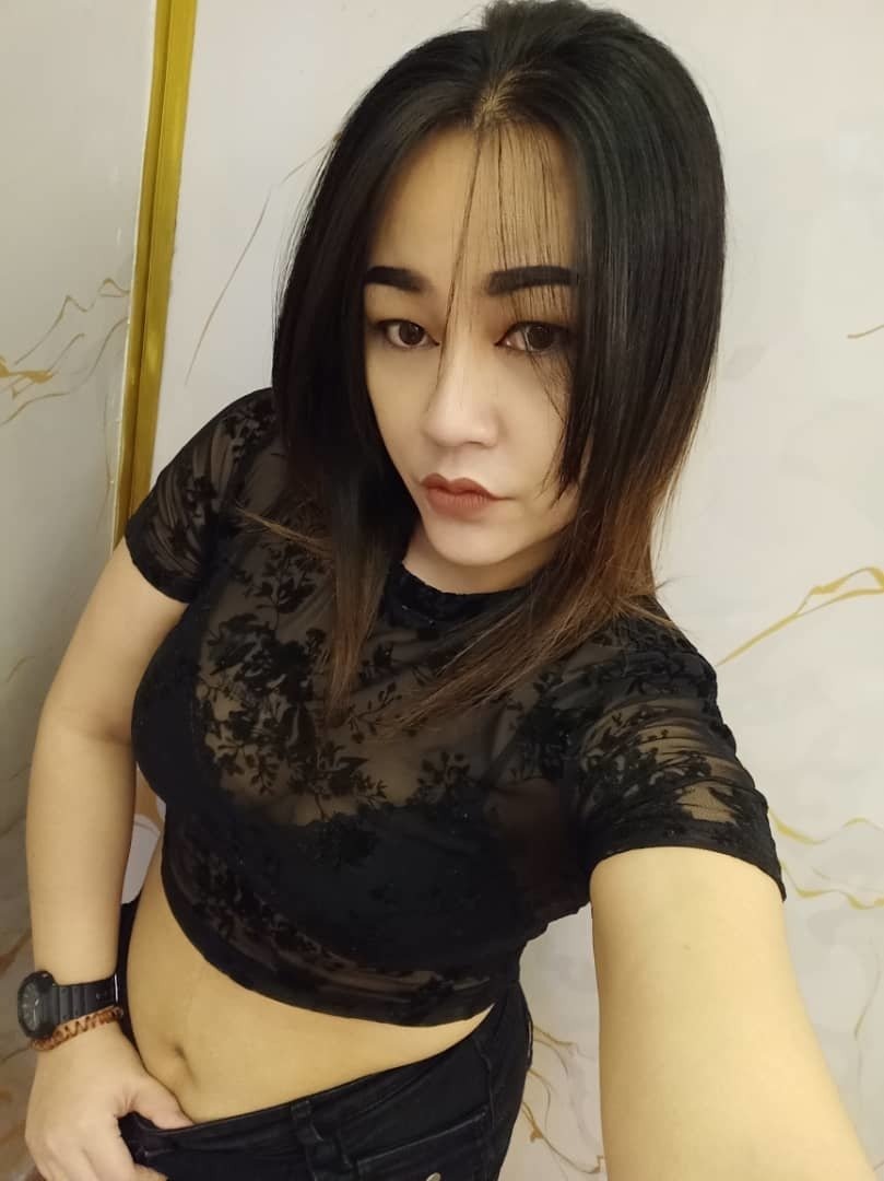 Vina Vina Lady Massage escort in Dubai