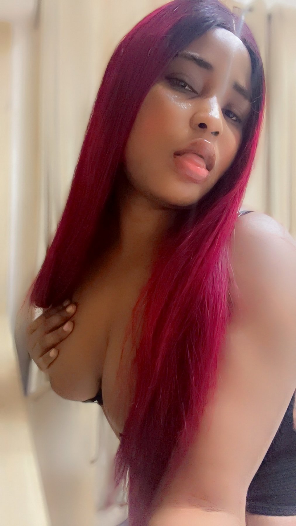 Boosty Elina escort in Dubai