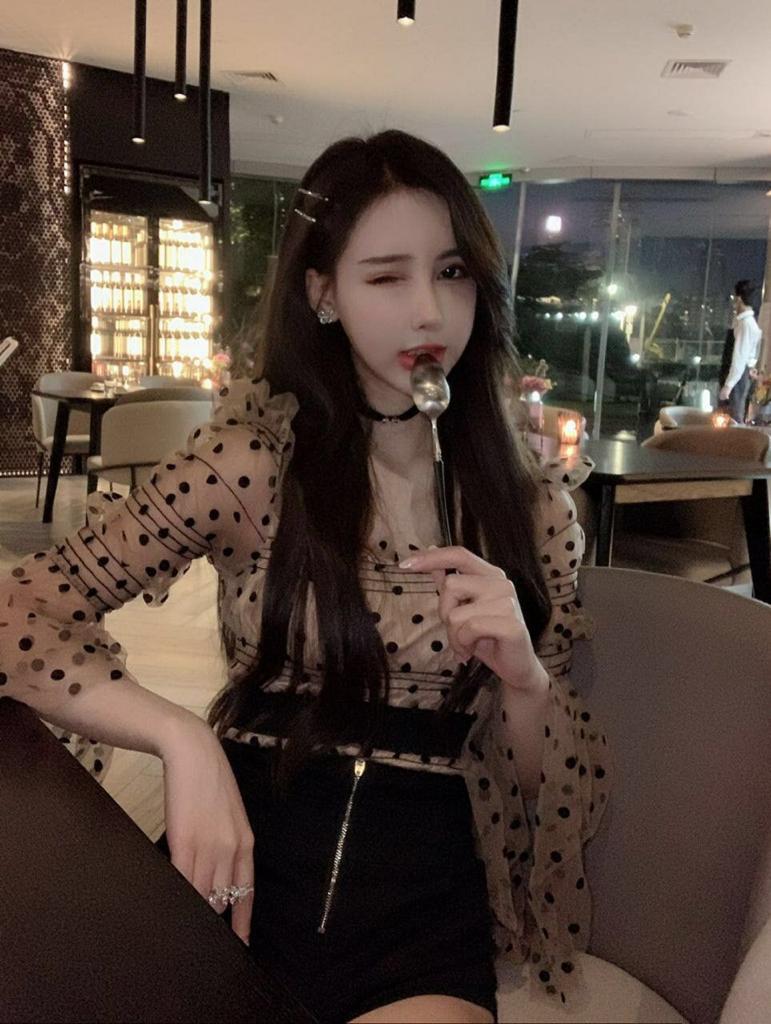 Samantha escort in Damansara
