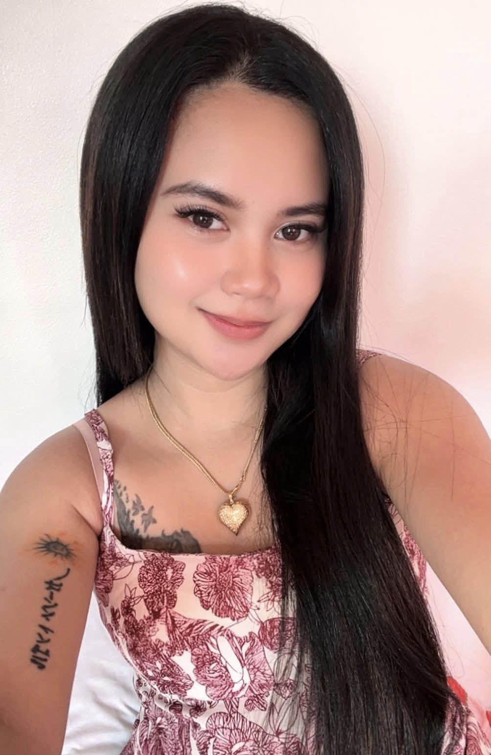 Christine escort in Manila