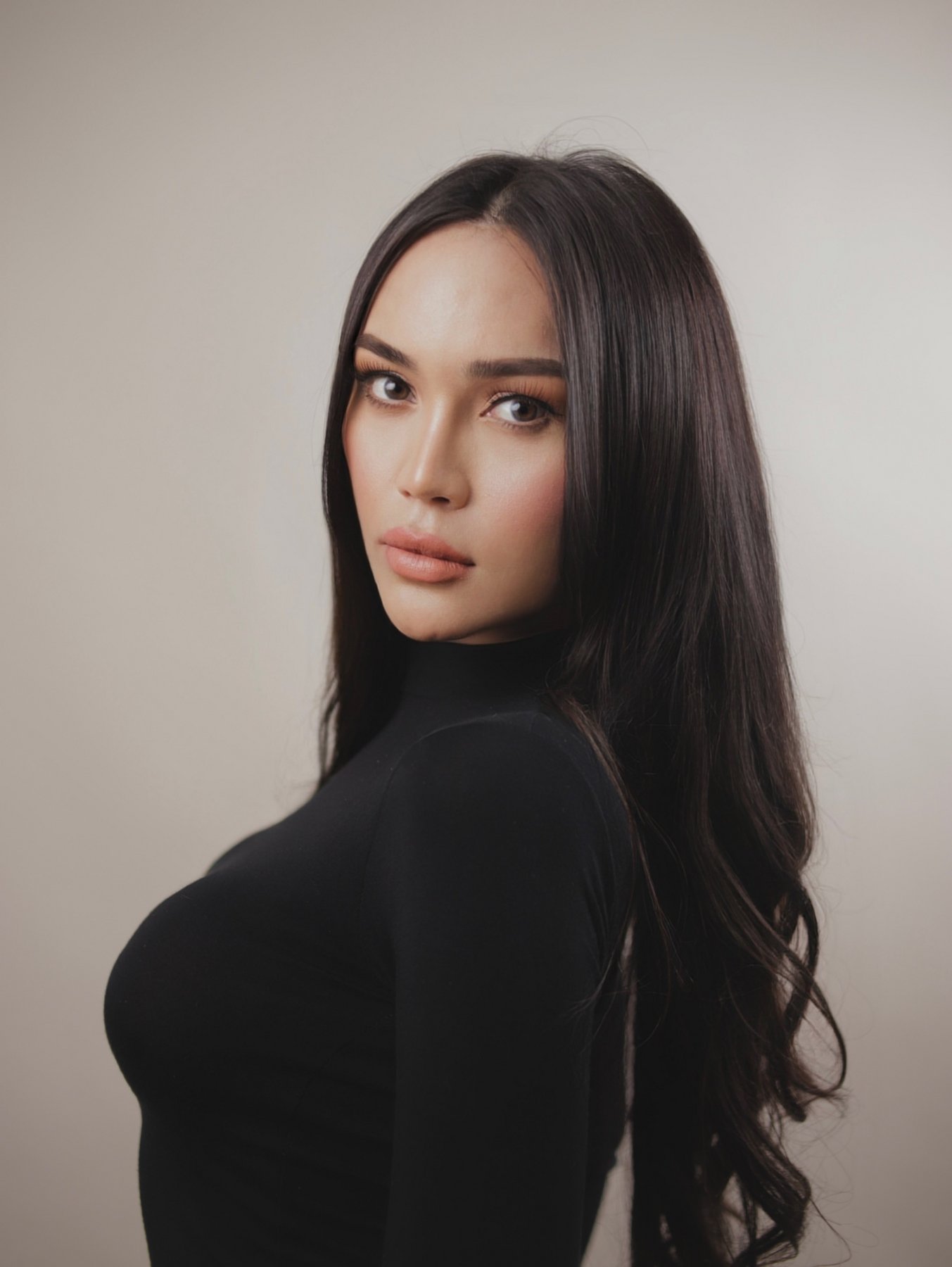 Sexy Kim escort in Manila