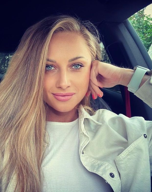NOVELLA escort in Paris