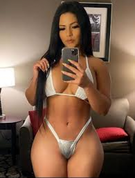 Roses escort in Amsterdam