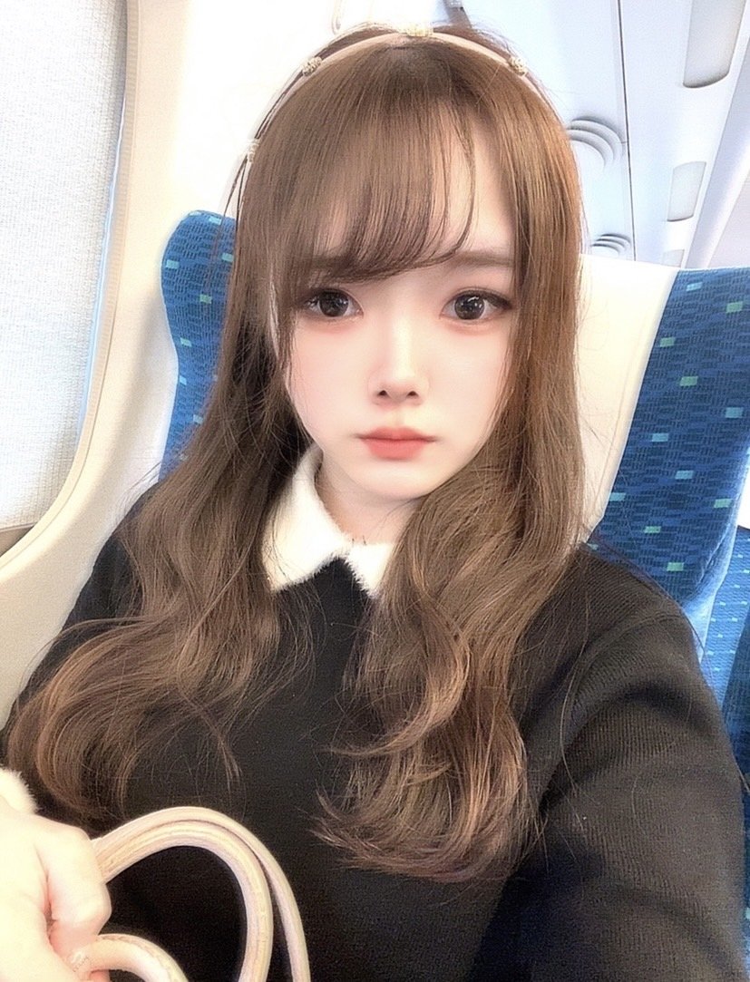 Real sexy girl Hana escort in Tokyo