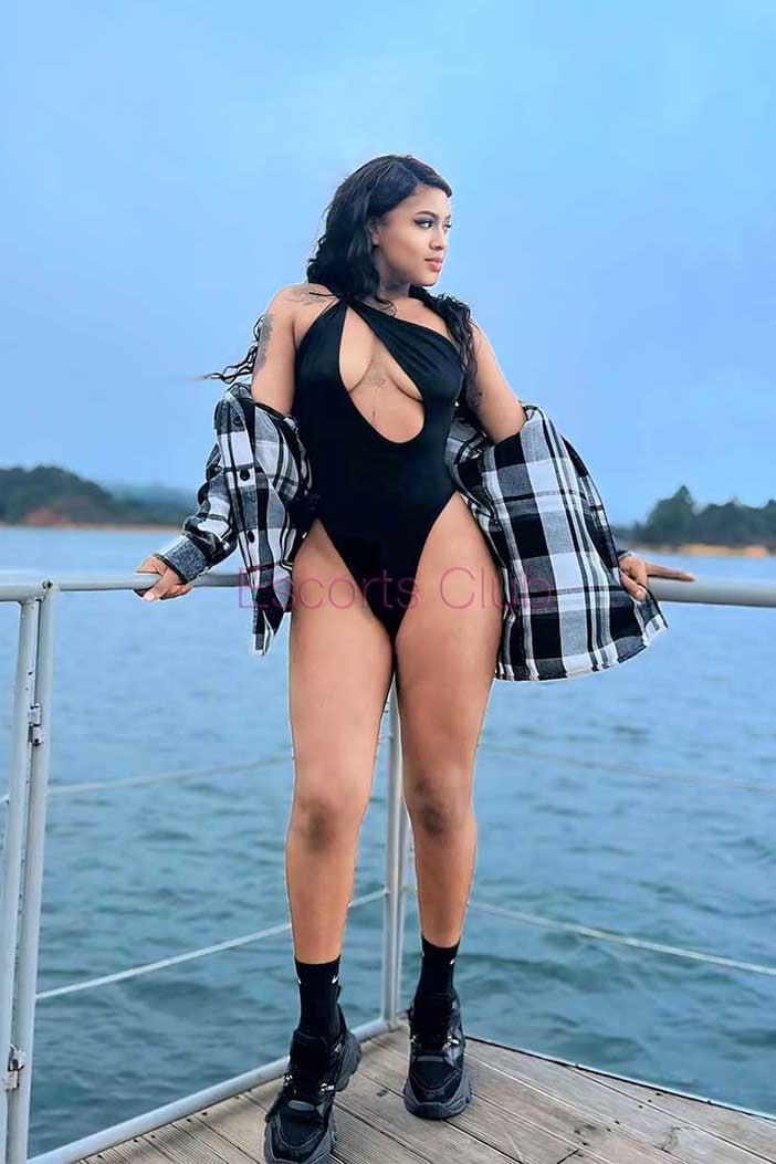 Sara escort in Thessaloniki