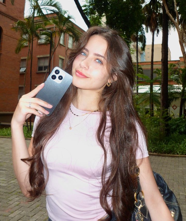 DALYA escort in Paris