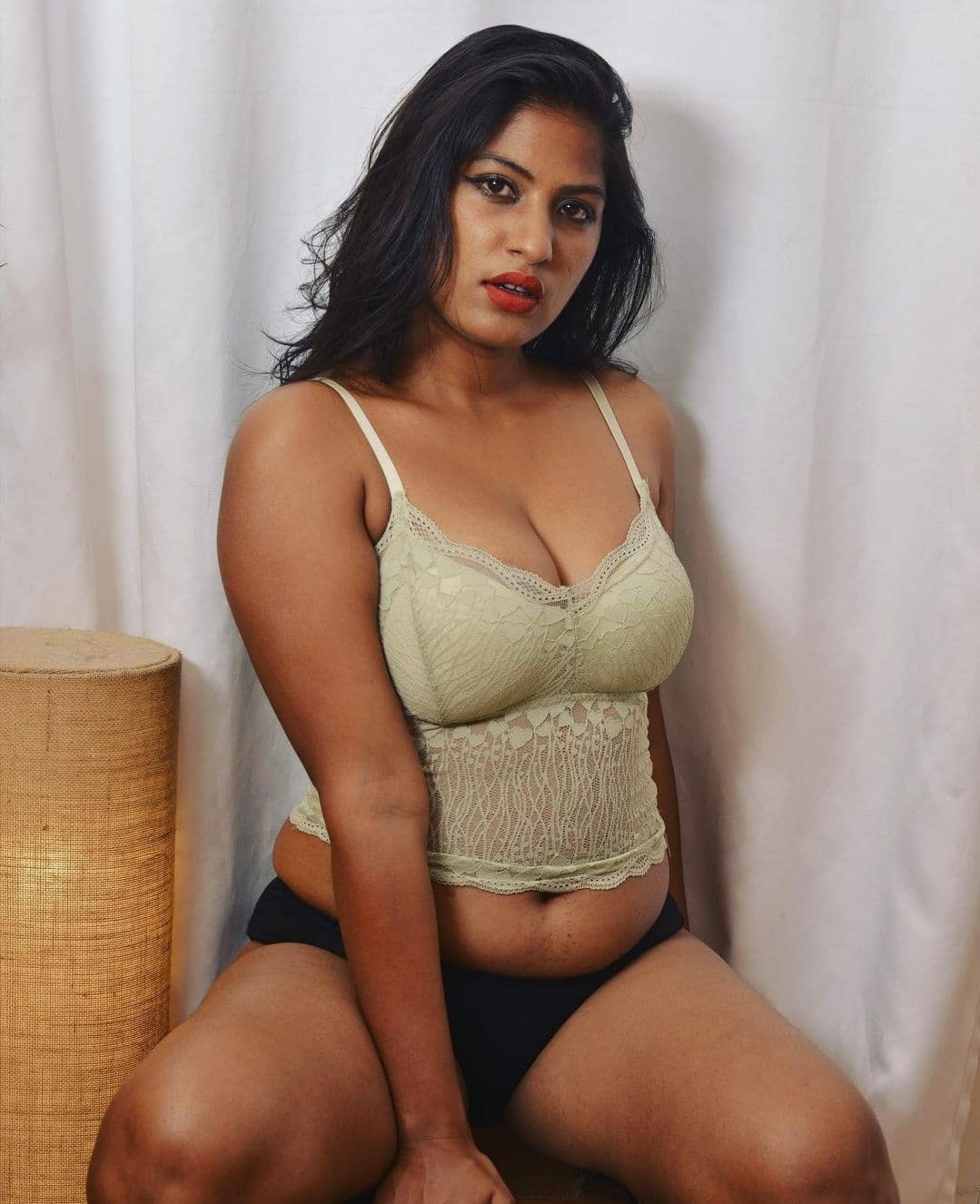 Ritikanaik escort in Riyadh