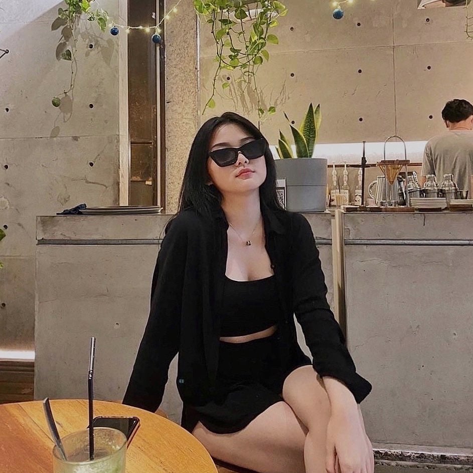 Mila escort in Surabaya