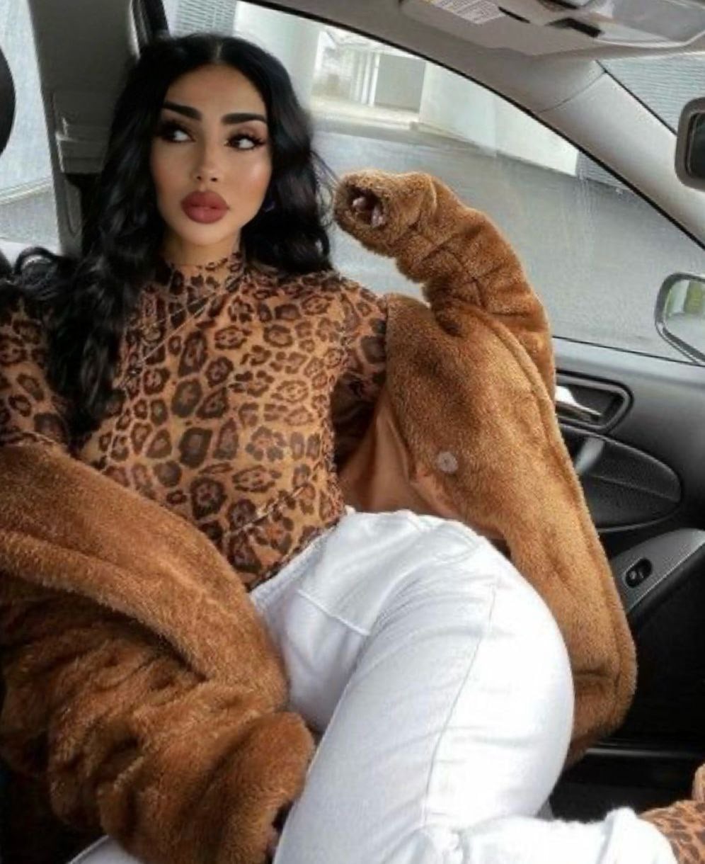 bango escort in Izmir