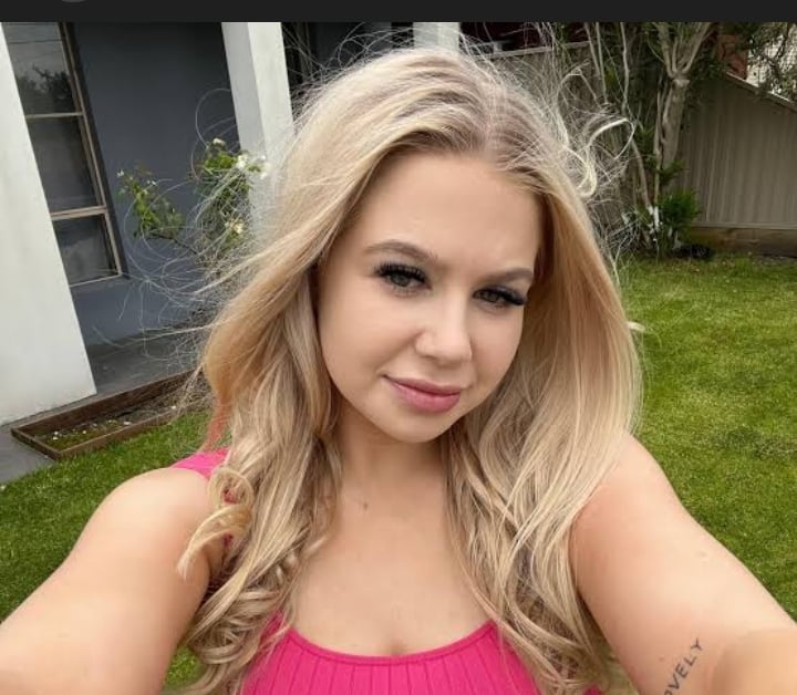 Jessicake escort in Bratislava