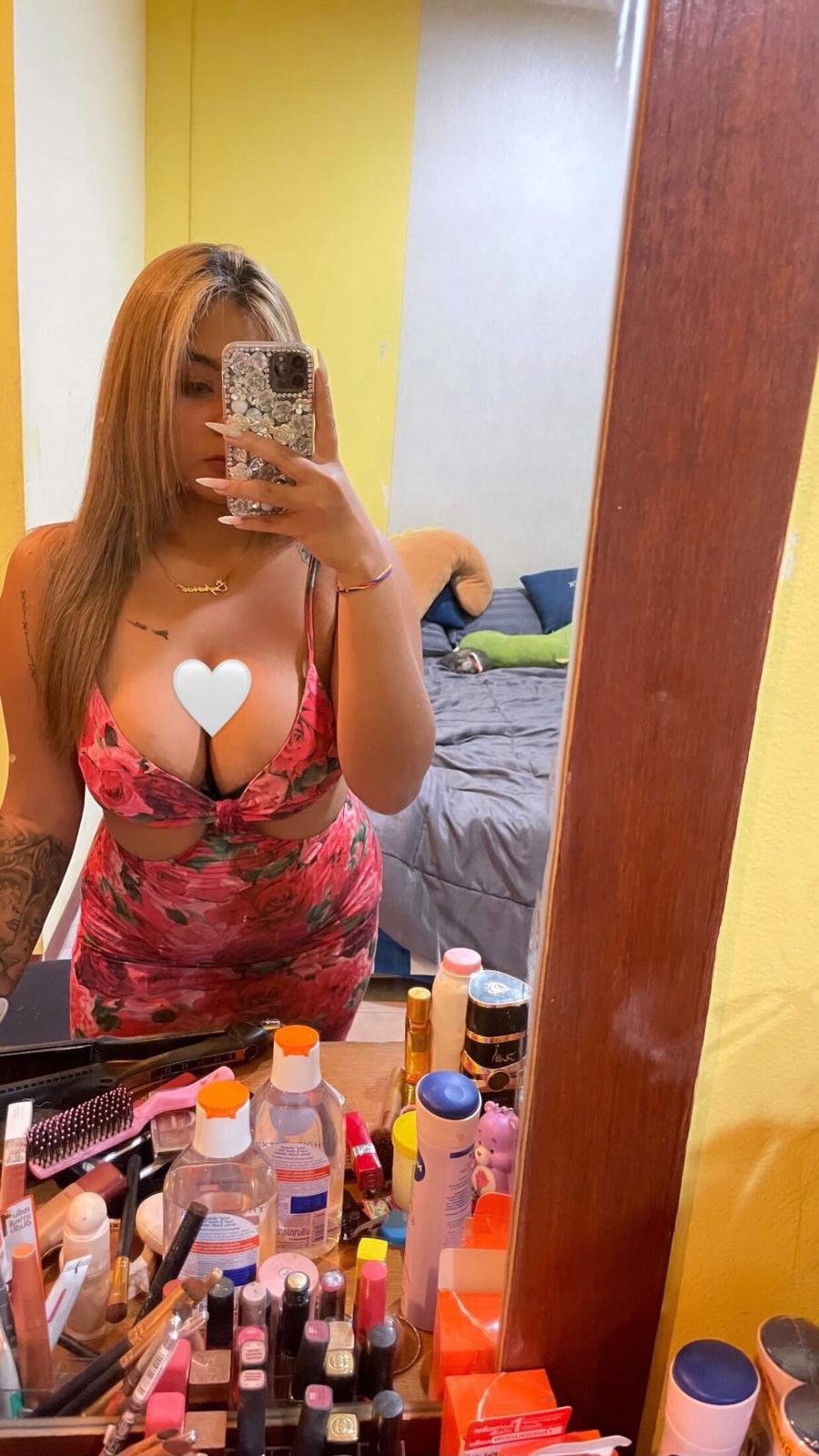 Smile escort in Phuket