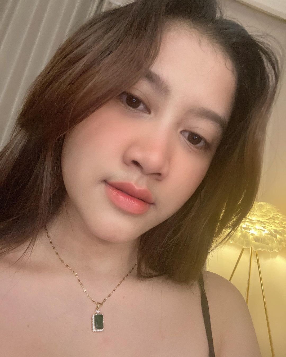 Kania escort in Jakarta