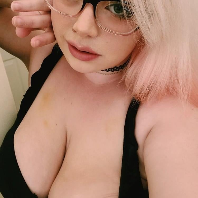 Anastasie escort in Lyon