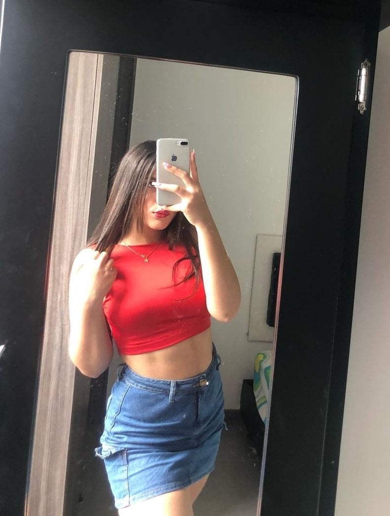 Camelle escort in Ottawa