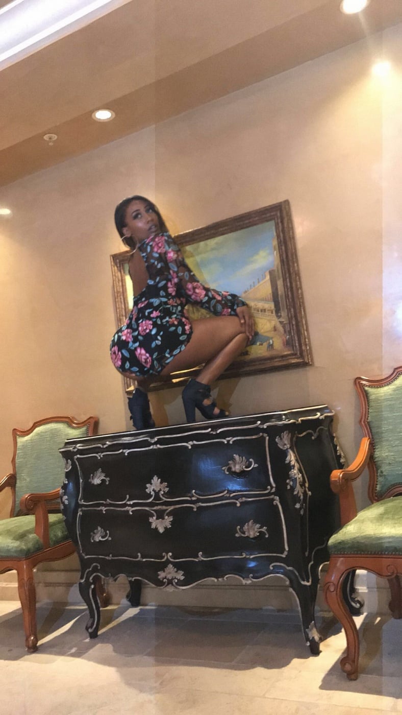MoiBelle escort in Reno