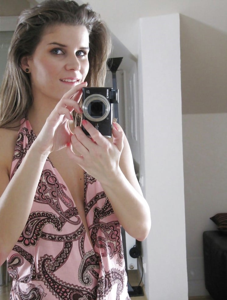 Lexi Moliya escort in Utrecht