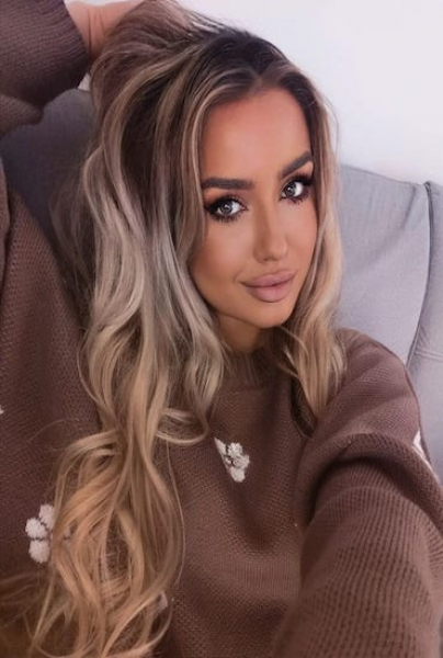Vika escort in Paris