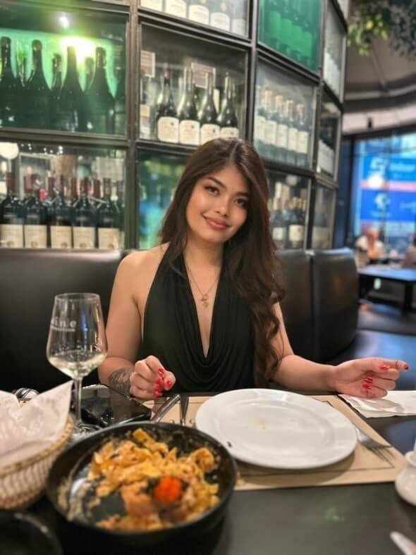 Mia independent companion escort in Bangkok