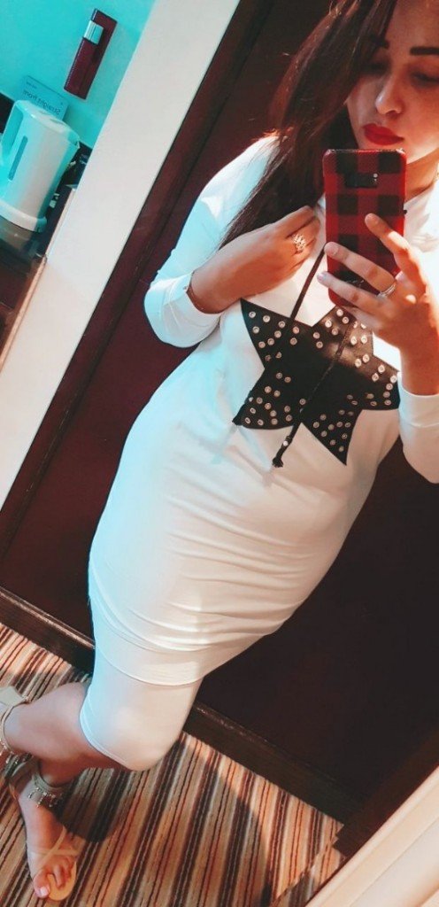 Mona Indian Girl escort in Dubai