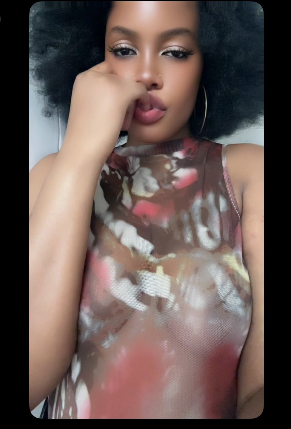 Wetwet African big clit escort in Bangkok