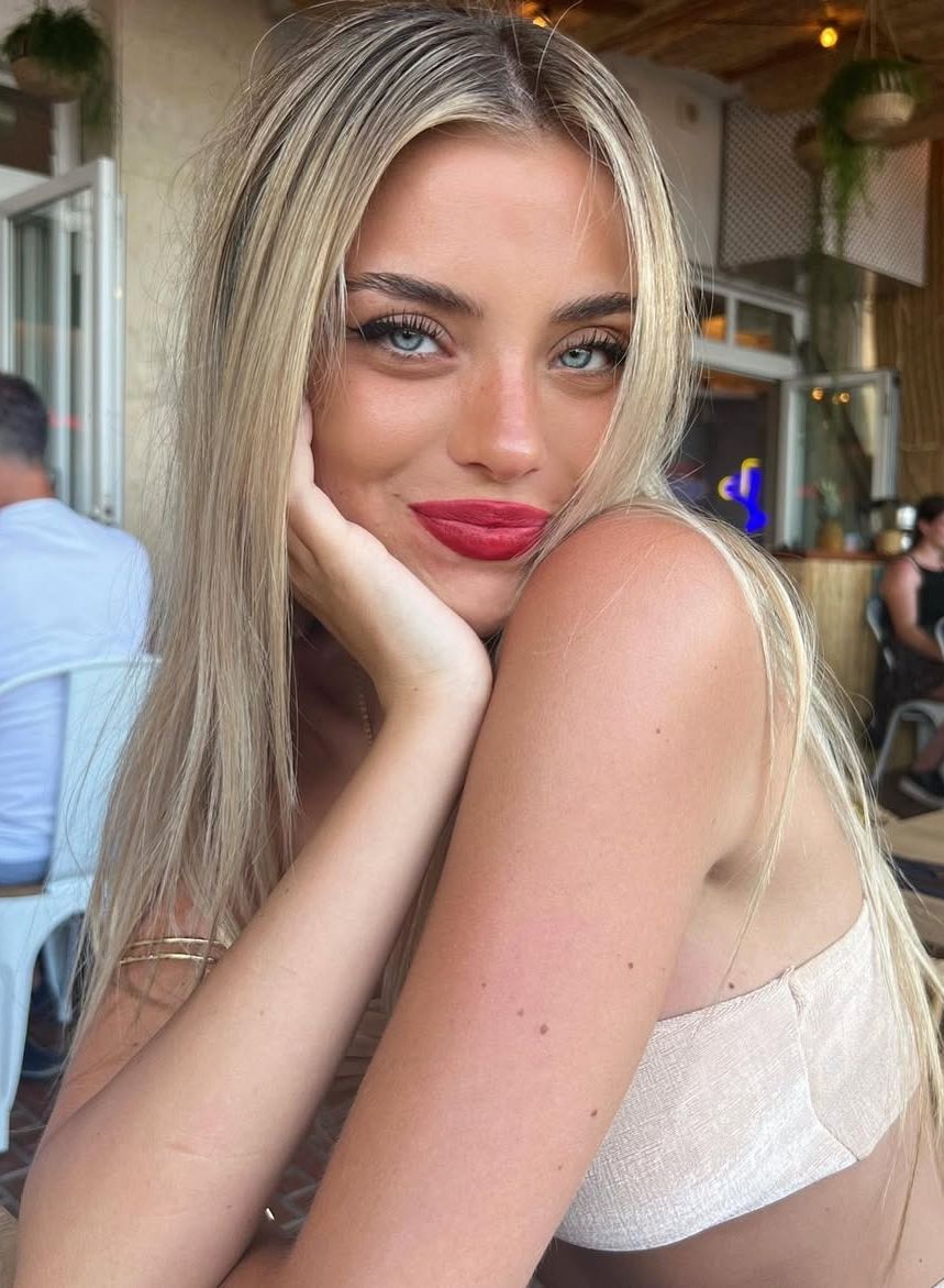 AFONSA escort in Istanbul