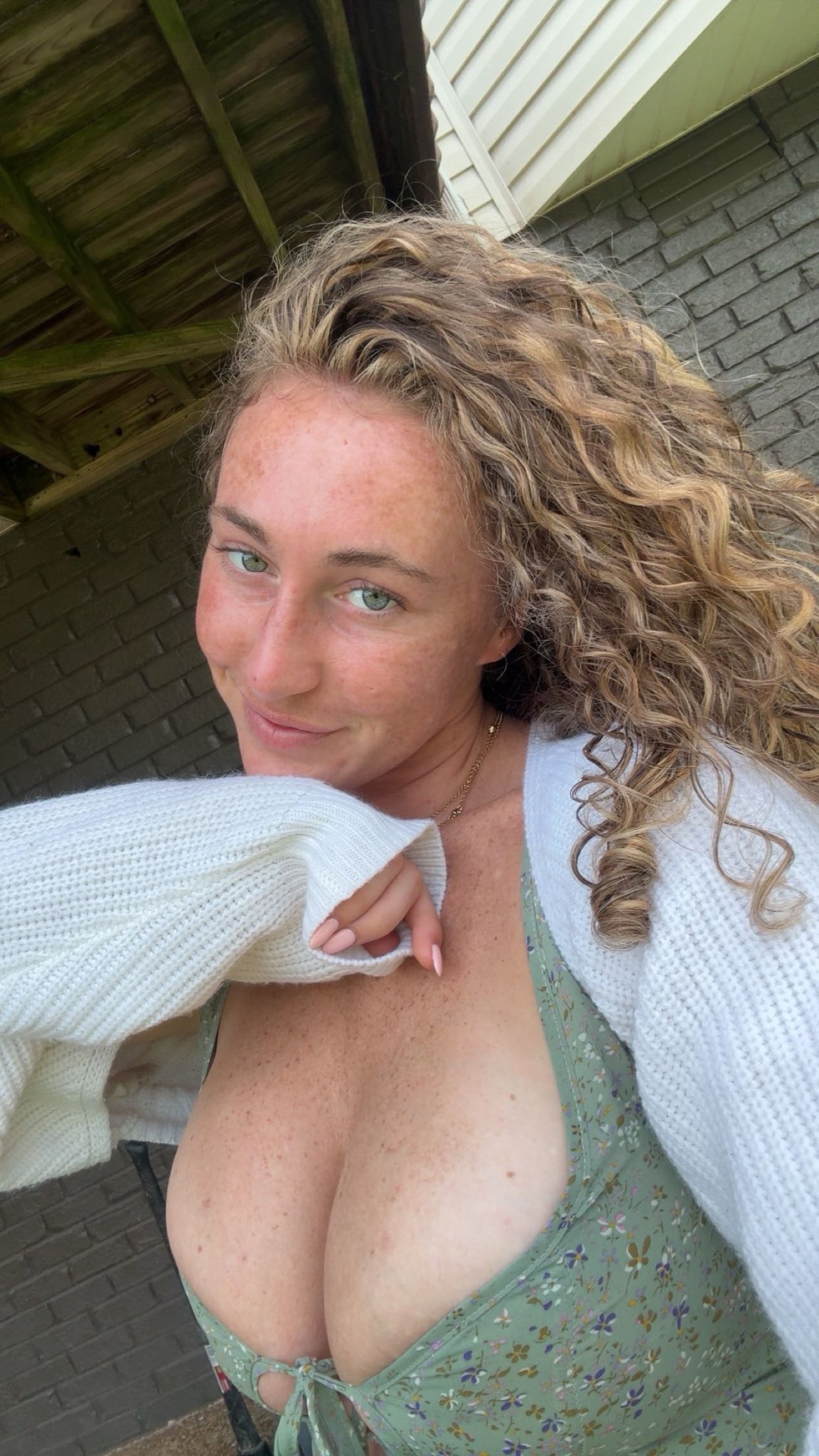 Naomi escort in Berlin
