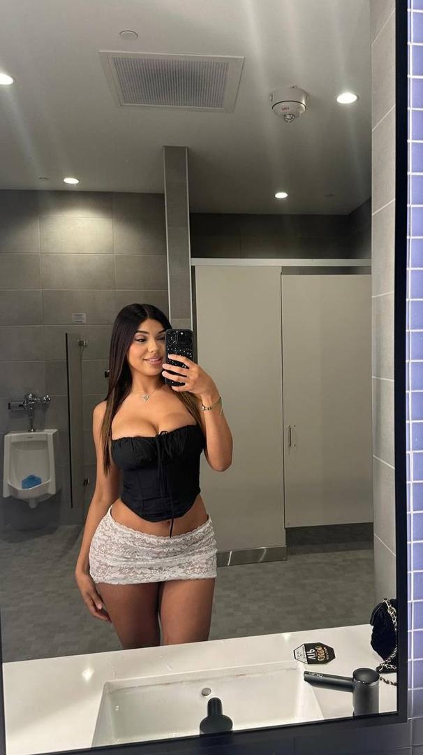 Helena escort in Vancouver