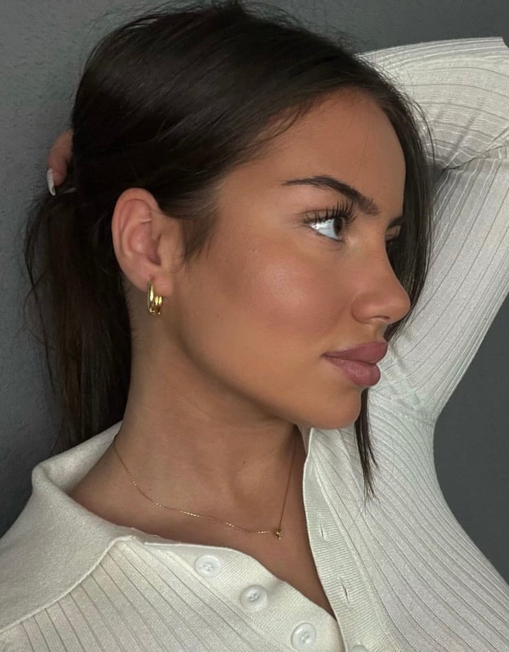Alexa escort in Budva