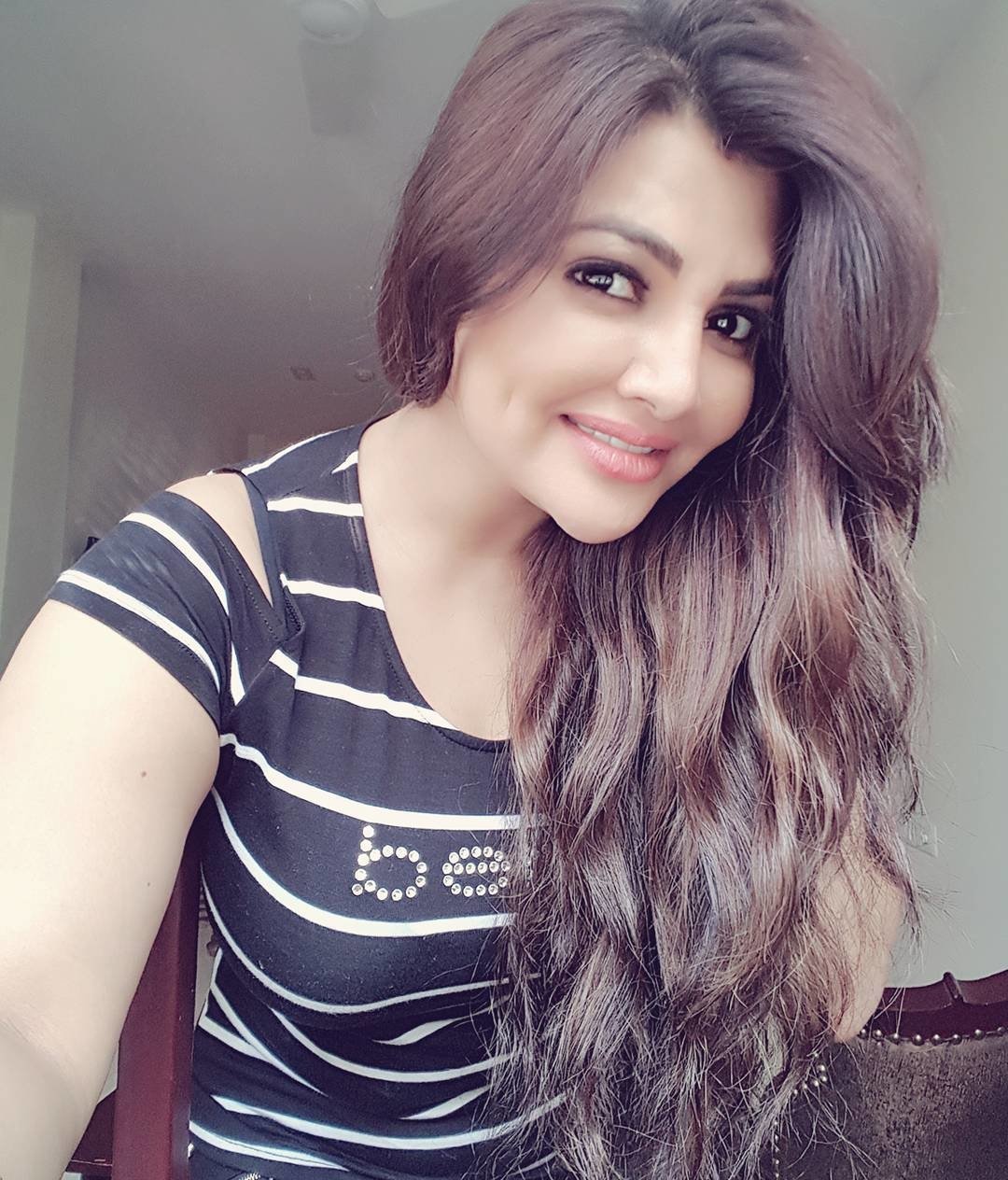 Roshni Busty Girl escort in Dubai