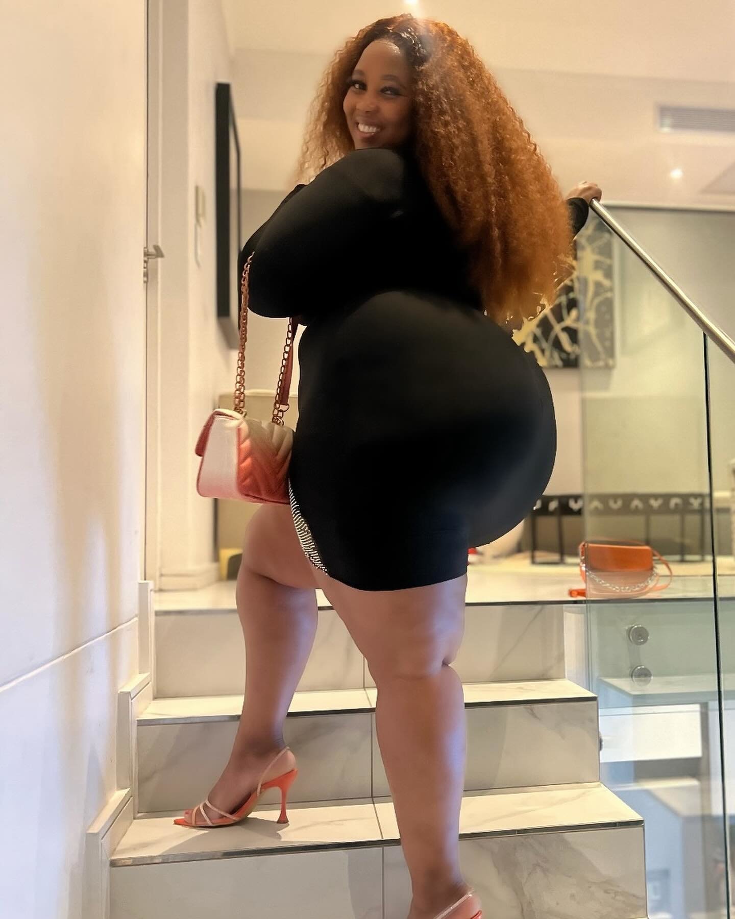 Curvy Berks escort in Kuala Lumpur