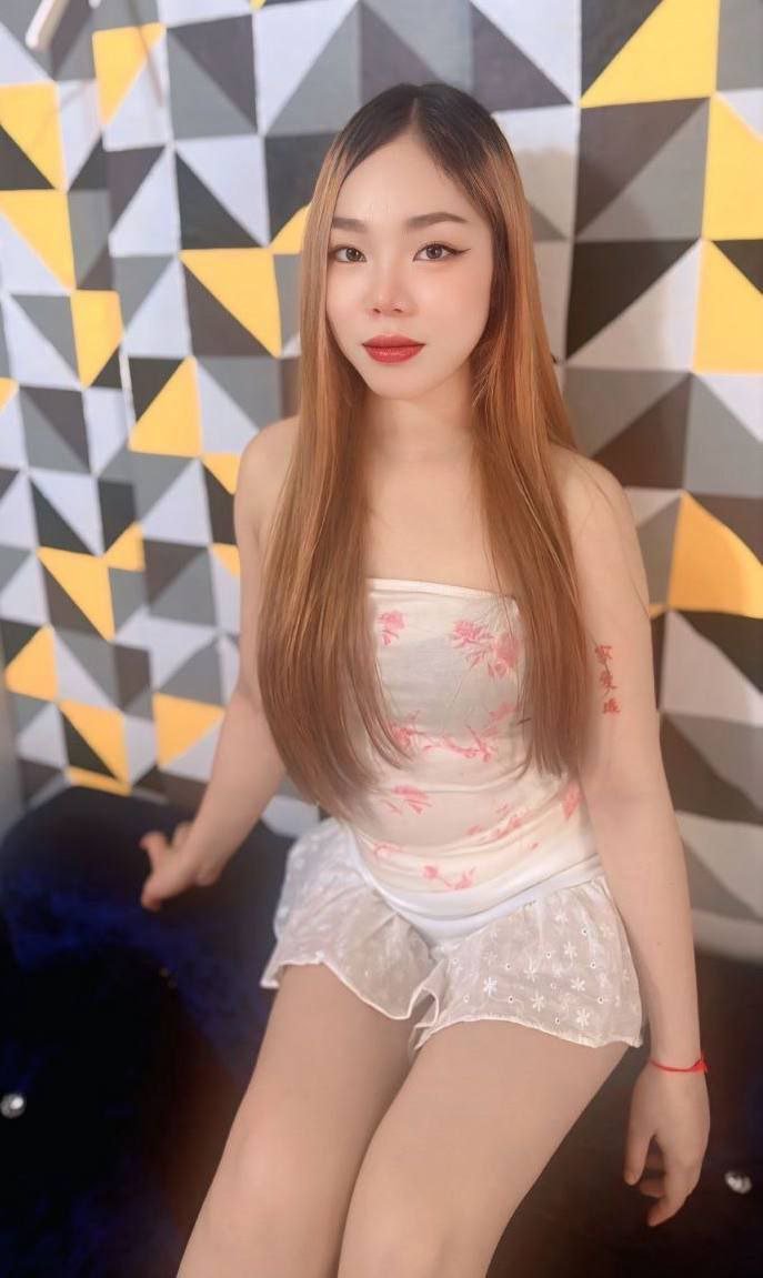 Okt69 escort escort in Georgetown, Penang