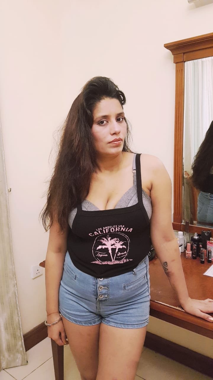 Neha Busty Girl escort in Dubai