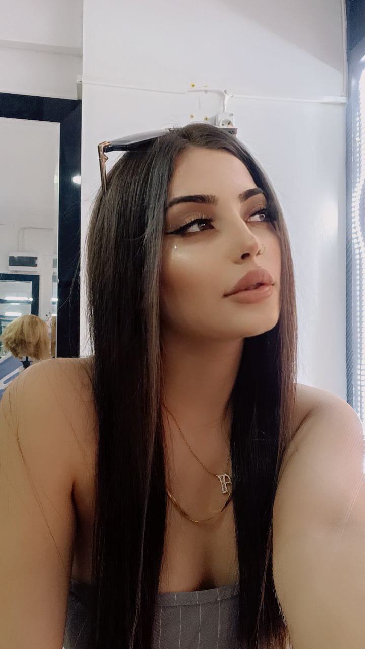 Nil escort in Izmir