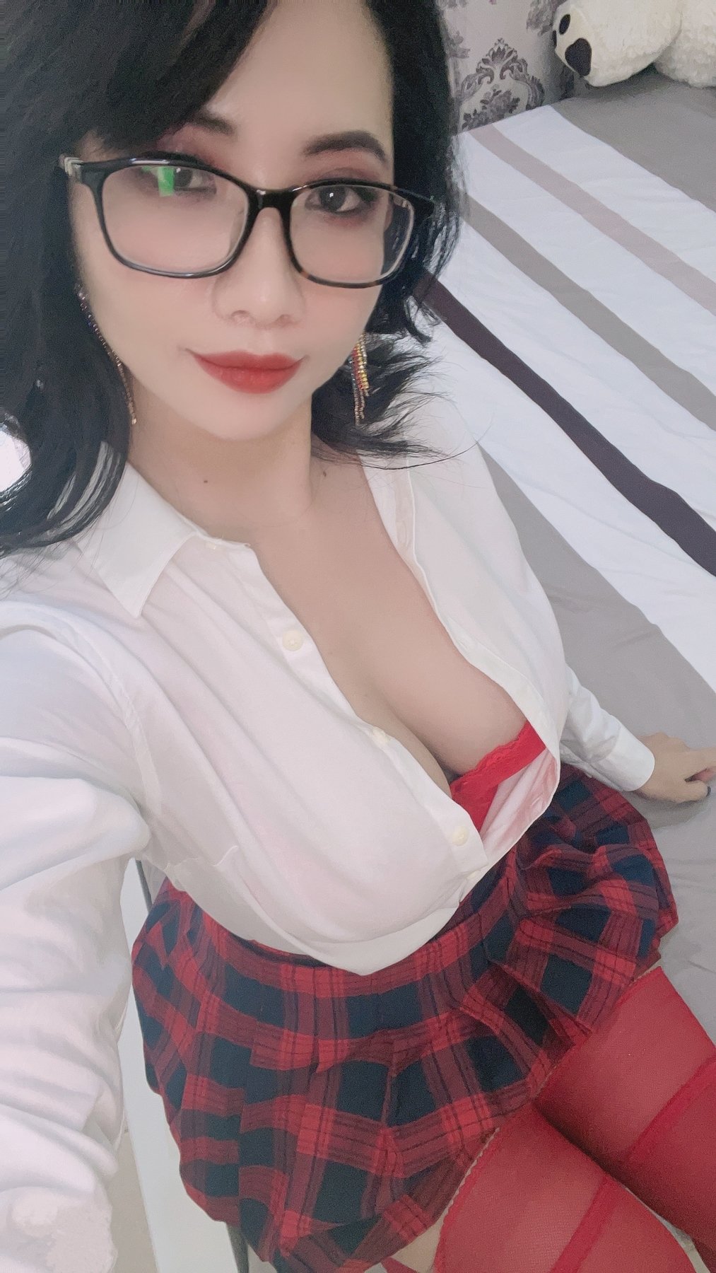 Hot Julia escort in Dubai