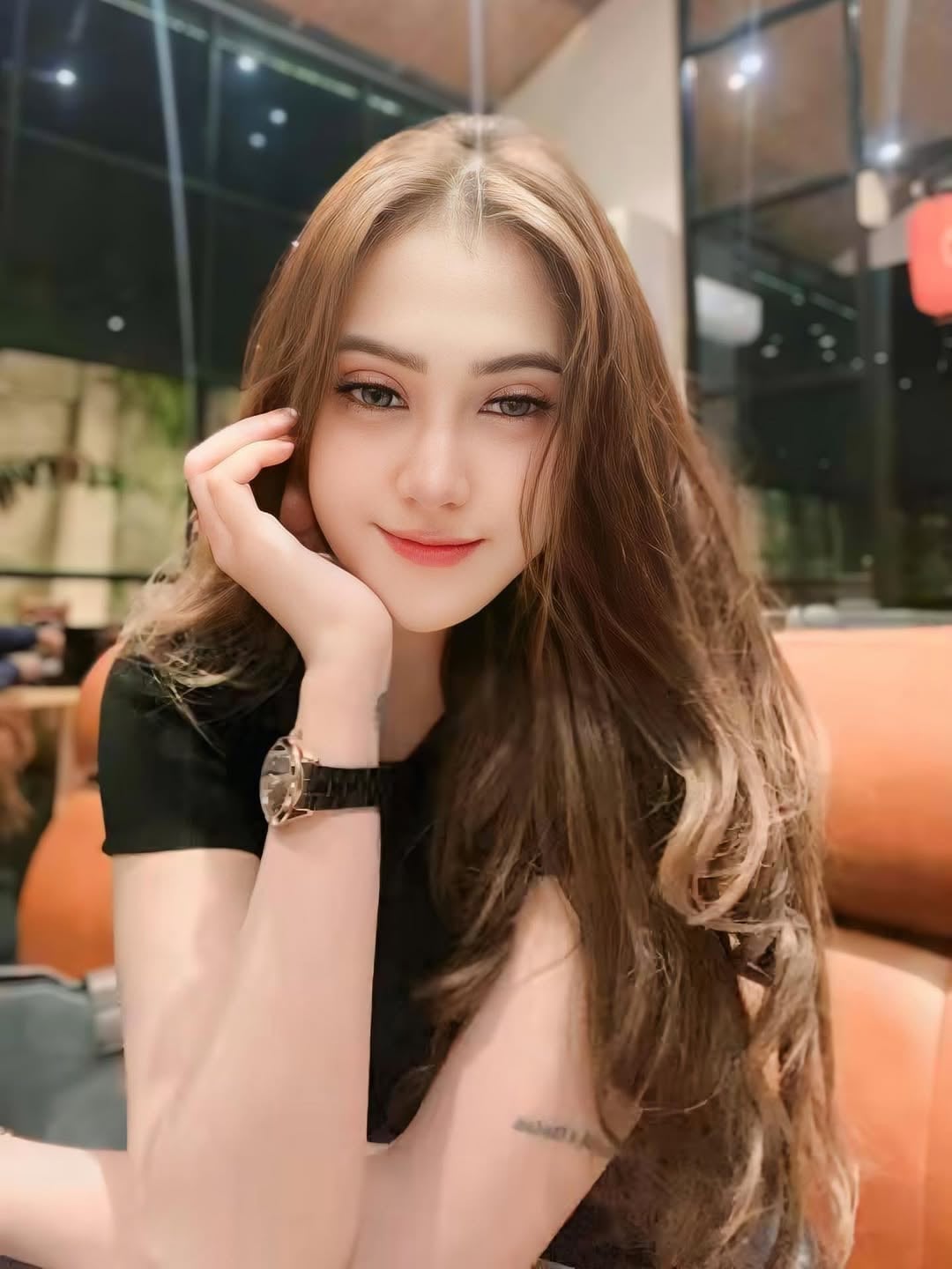 Devilia escort in Surabaya