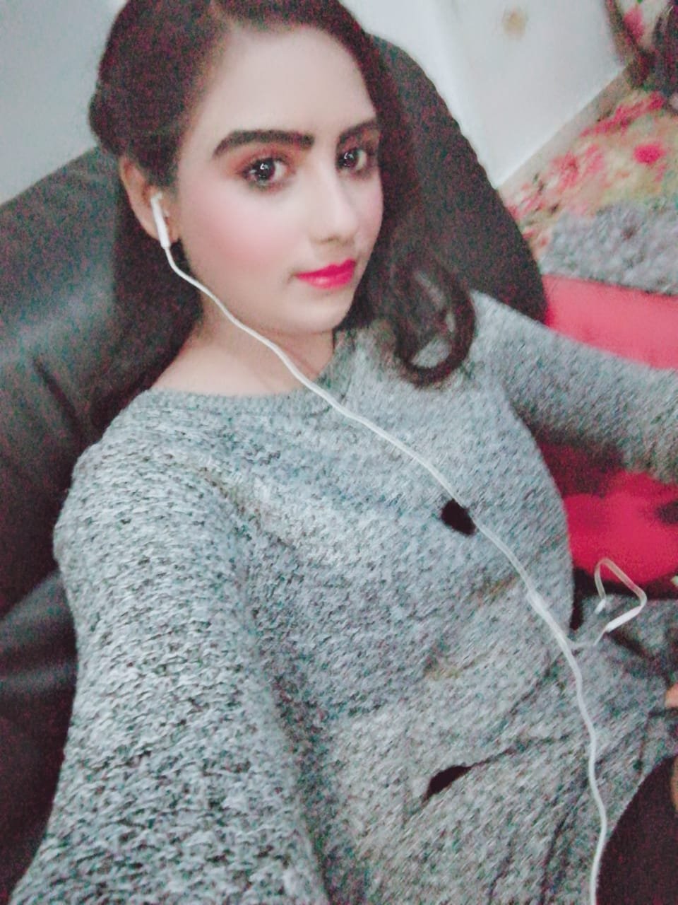 Aahna Pakistani Girl escort in Dubai