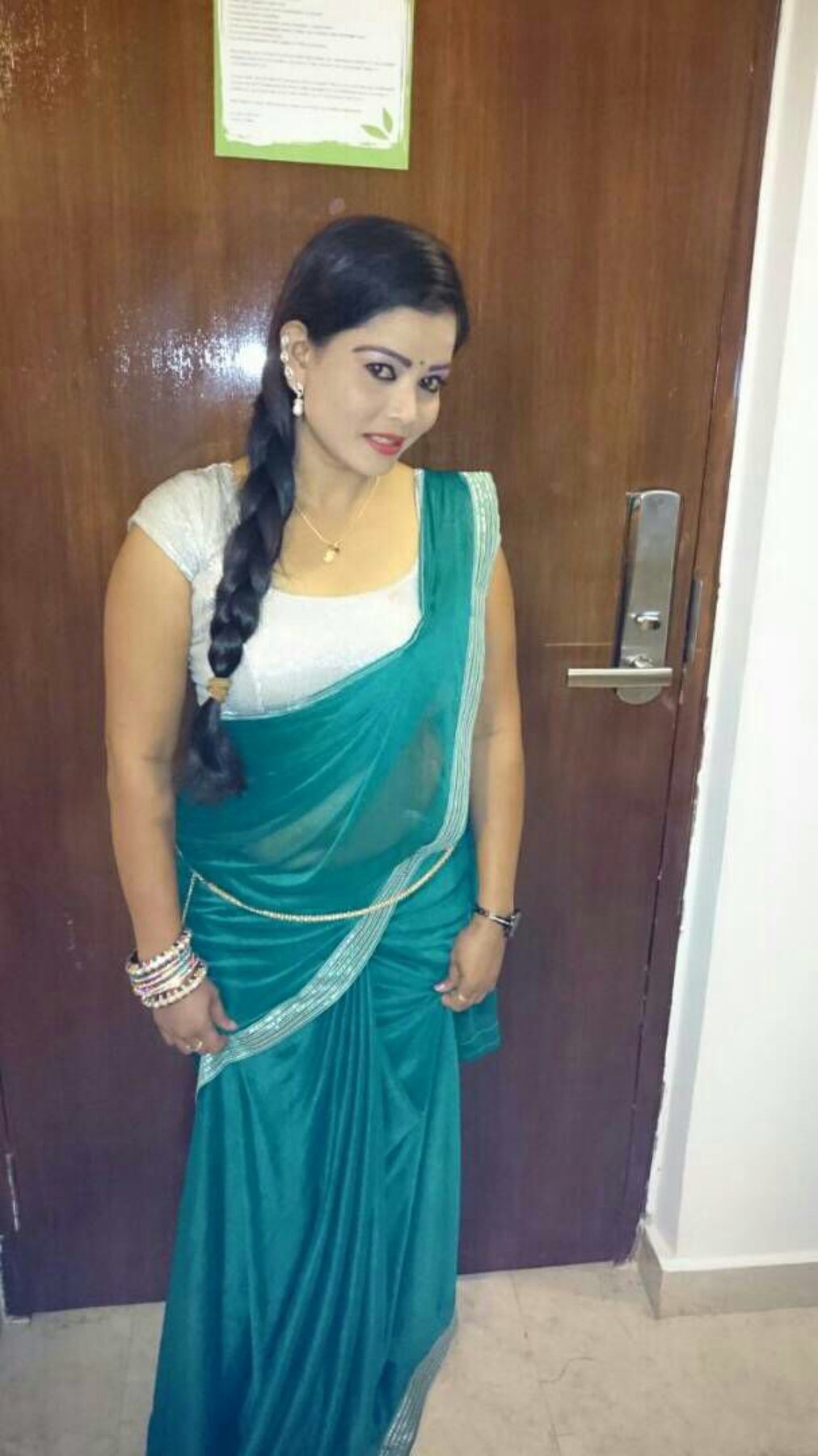 Shivani Indian Telgu Brown Beauty escort in Abu Dhabi