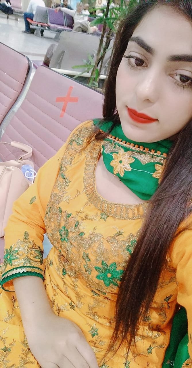 Molishka Indian Girl escort in Dubai