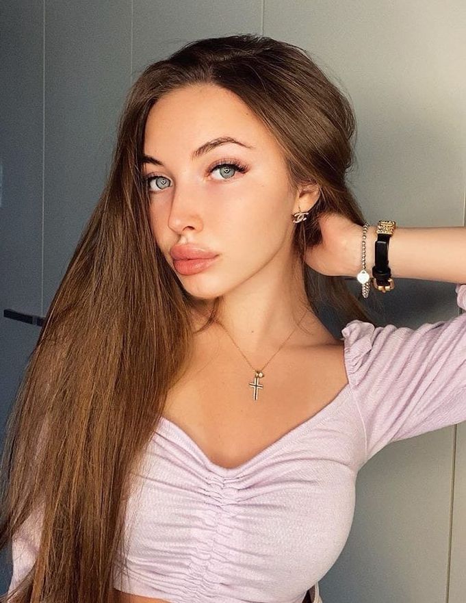 NAMRATA escort in Paris