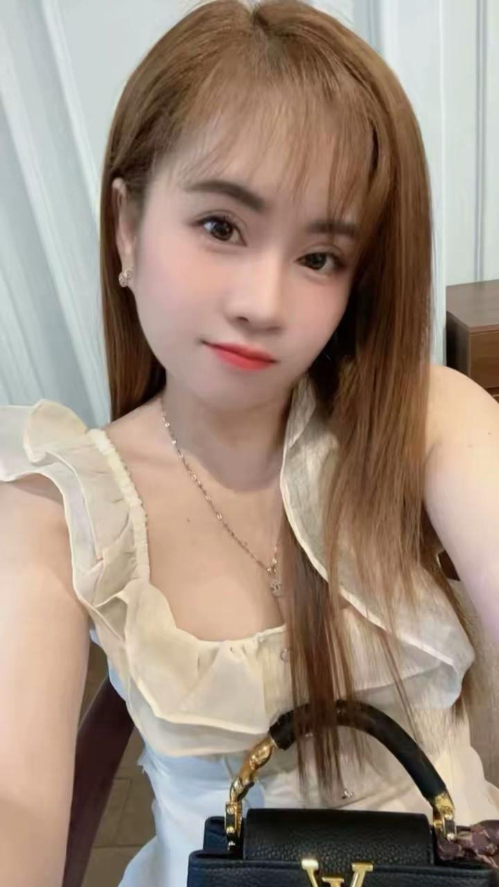 Sotia escort in Da Nang